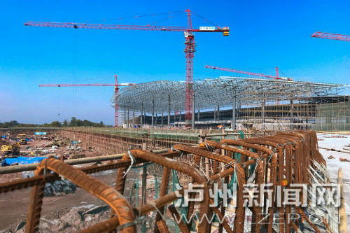州云龍機(jī)場正全速推進(jìn)建設(shè)，確保7月1日前投入運(yùn)行。 瀘州日報(bào)記者 牟科 攝3